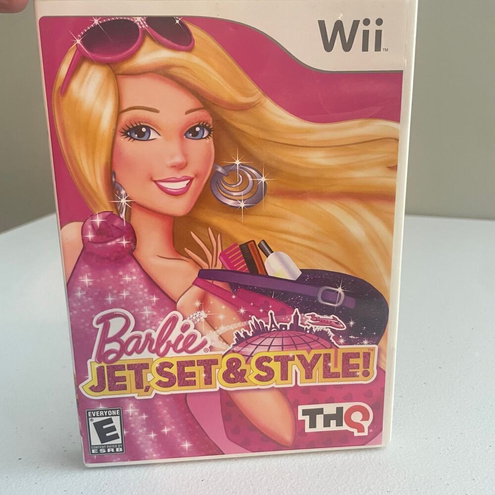 Nintendo Wii Barbie Jet Set & Style Game in Case